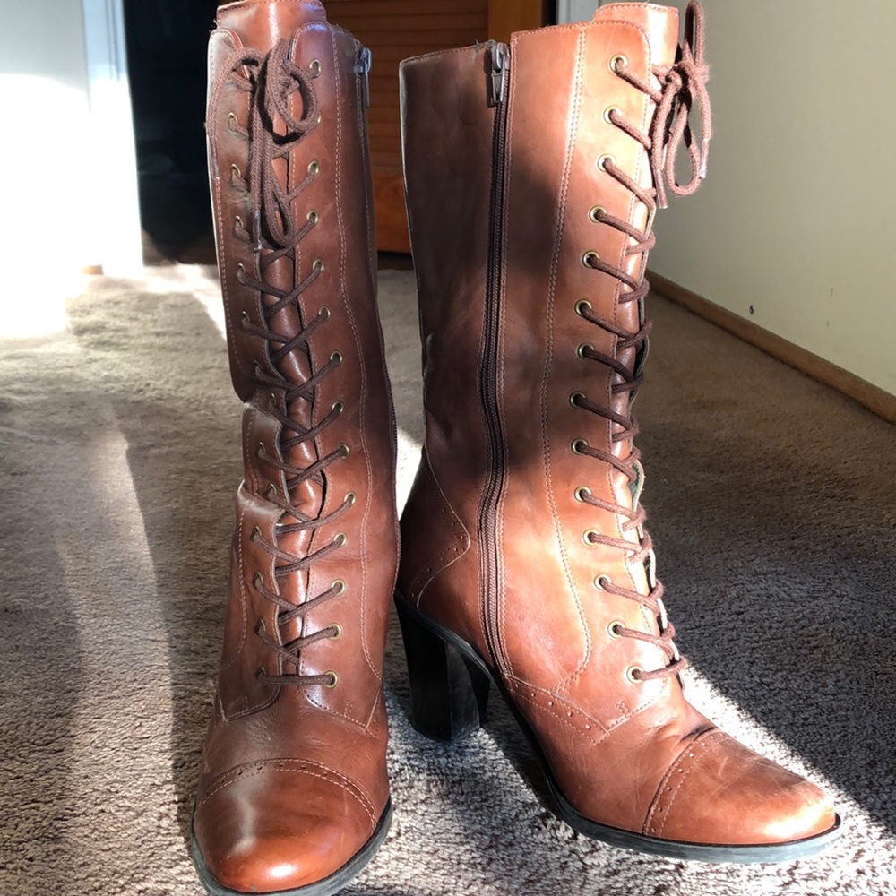 Naturalizer Leather Lace-Up Heeled boots